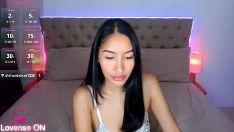 Snapshot of alphaisonline chatting on 07.01.26 sophia betterthanyourx online show from 07.01.26