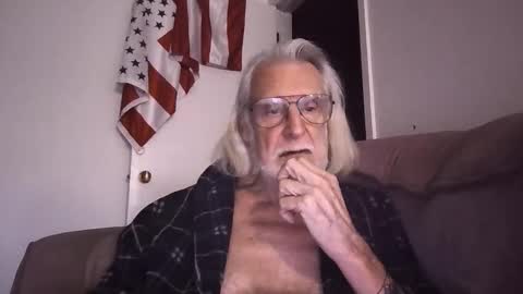 AlphaUniform online show from 03.21.26