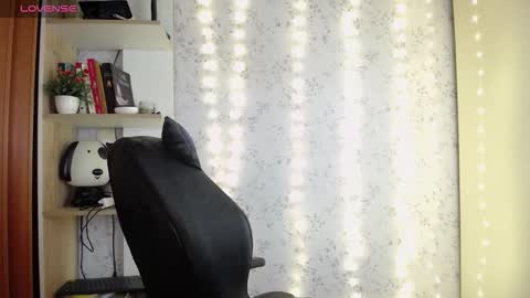 Snapshot of altair_x chatting on 12.14.25 altair_x online show from 12.14.25