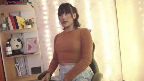 Snapshot of altair_x chatting on 12.18.25 altair_x online show from 12.18.25