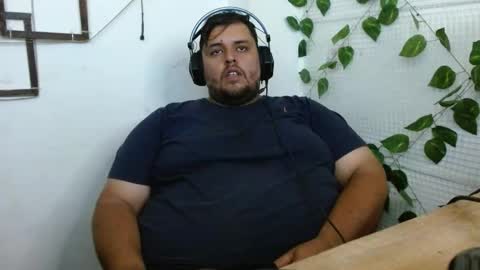 Snapshot of altairstudiosboy chatting on 11.27.25 Jhosep online show from 11.27.25