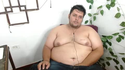 Snapshot of altairstudiosboy chatting on 01.12.26 Jhosep online show from 01.12.26