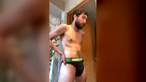 Snapshot of altarboiii chatting on 06.11.26 altarboiii online show from 06.11.26