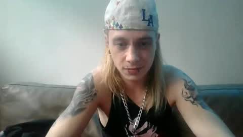 Snapshot of altboy010 chatting on 02.19.26 altboy010 online show from 02.19.26