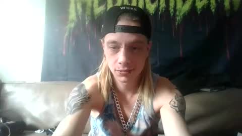 Snapshot of altboy010 chatting on 03.28.26 altboy010 online show from 03.28.26