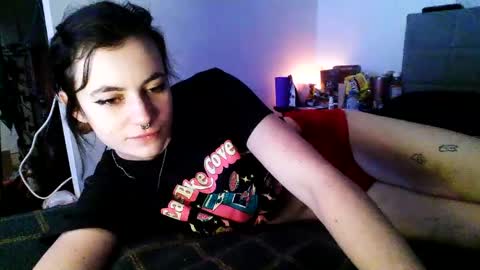 Snapshot of alternativeivy02 chatting on 01.09.26 Ivy online show from 01.09.26