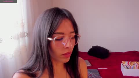 Snapshot of aluna_0310 chatting on 12.28.24 . . online show from 12.28.24