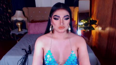 Snapshot of alurajhenson chatting on 05.10.26 Alura Jhenson online show from 05.10.26