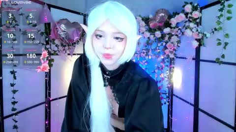 Snapshot of aluwe_meow chatting on 02.26.26 Aluwe online show from 02.26.26