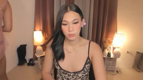 Snapshot of alwina_williams chatting on 04.24.26 alwina_williams online show from 04.24.26
