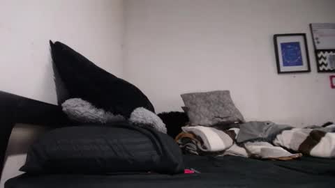 Snapshot of alynfoxx chatting on 01.26.25 Alyn Maria online show from 01.26.25