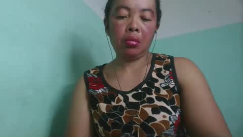 Snapshot of alypierette chatting on 05.29.26 alypierette online show from 05.29.26