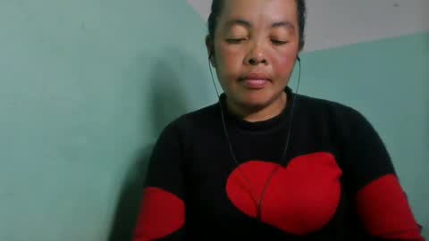 Snapshot of alypierette chatting on 06.13.26 alypierette online show from 06.13.26