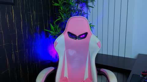 Alyse online show from 10.06.25