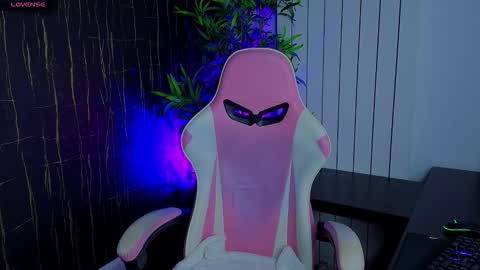 Alyse online show from 10.31.25