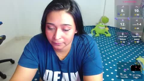 Snapshot of alyson_15 chatting on 12.22.24 Alyson online show from 12.22.24