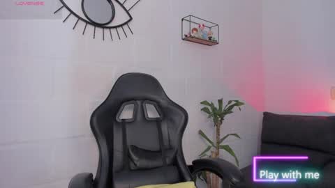 Snapshot of alysonn_conner chatting on 06.11.26 Alyson online show from 06.11.26