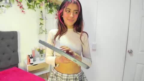 alyssa_joness online show from 02.17.25