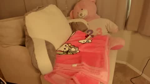 Snapshot of alyssaasianpersuasion21 chatting on 01.08.26 Alyssa online show from 01.08.26