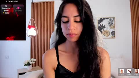 Snapshot of alyssabeauty_ chatting on 05.19.26 alyssabeauty_ online show from 05.19.26