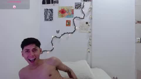 Snapshot of amad696 chatting on 01.28.25 Amad Passer x guests Independent model online show from 01.28.25