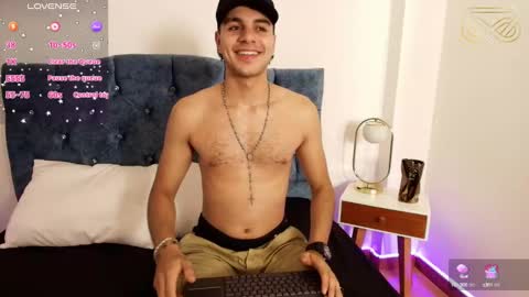 Snapshot of amadeo_wild chatting on 12.06.24 Amadeo Wild online show from 12.06.24