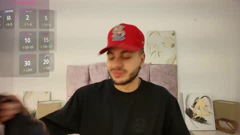 Snapshot of amadeo_wild chatting on 11.11.25 Amadeo Wild online show from 11.11.25