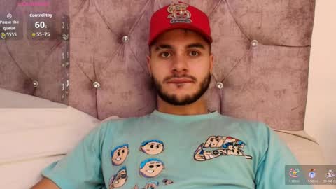 Snapshot of amadeo_wild chatting on 11.30.25 Amadeo Wild online show from 11.30.25