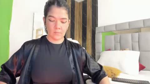 Snapshot of amaiarojas7 chatting on 06.22.26 Amaia online show from 06.22.26