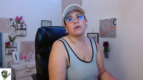 Snapshot of amalia_brunette chatting on 01.13.25 AMALIA online show from 01.13.25