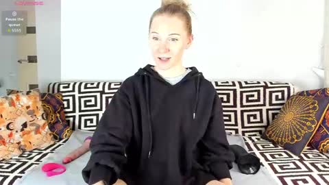 Amalia online show from 04.26.26