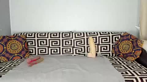 Snapshot of amalia_mio chatting on 05.24.26 Amalia online show from 05.24.26