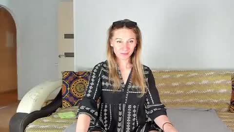 Snapshot of amalia_mio chatting on 06.03.26 Amalia online show from 06.03.26