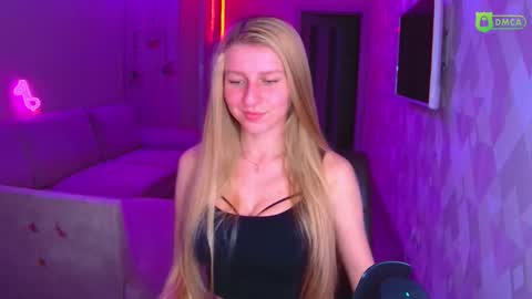 Snapshot of amaliaqueen999 chatting on 11.21.25 Amalia online show from 11.21.25