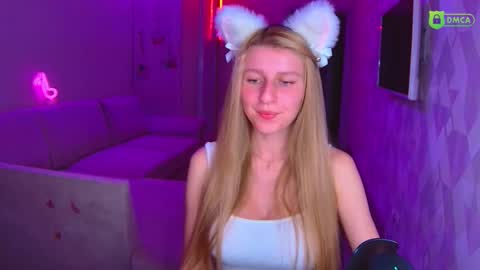 Snapshot of amaliaqueen999 chatting on 11.22.25 Amalia online show from 11.22.25