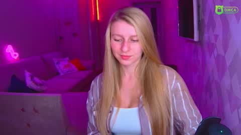 Snapshot of amaliaqueen999 chatting on 12.14.25 Amalia online show from 12.14.25