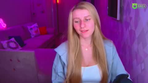 Snapshot of amaliaqueen999 chatting on 12.21.25 Amalia online show from 12.21.25