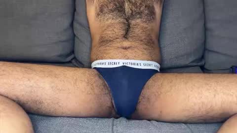 Snapshot of amalik_yoazz chatting on 11.11.25 amalik_yoazz online show from 11.11.25