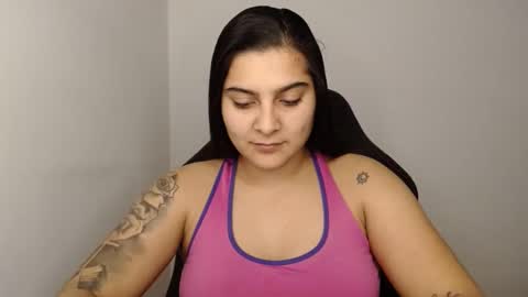 The queen of the biceps  online show from 01.26.25