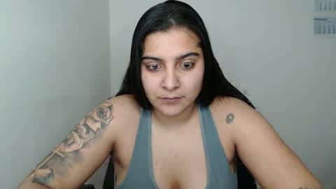 The queen of the biceps  online show from 03.10.25