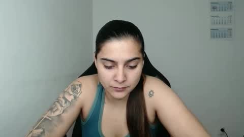 The queen of the biceps  online show from 03.16.26