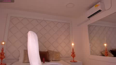 Snapshot of amanda_colin chatting on 09.27.25 Amanda online show from 09.27.25