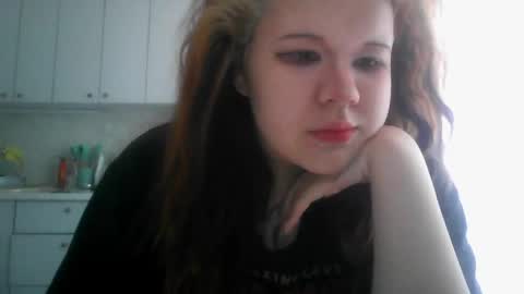 Snapshot of amanda_mia chatting on 05.20.26 amanda_mia online show from 05.20.26