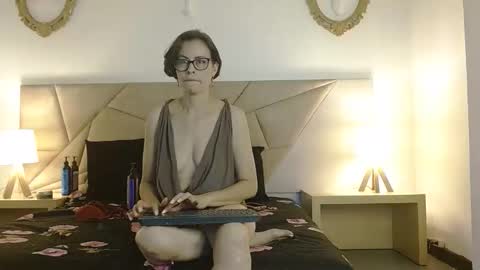 Snapshot of amanda_ramirez chatting on 09.09.25 amanda_ramirez online show from 09.09.25