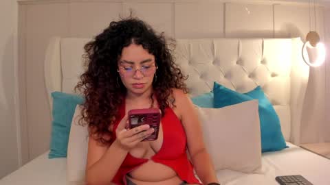 Snapshot of amanda_rios chatting on 05.08.26 Amanda Rios online show from 05.08.26