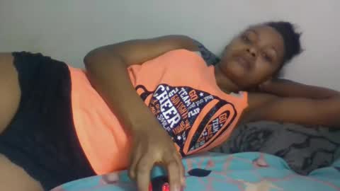 Snapshot of amandaaa25 chatting on 09.25.25 amandaaa25 online show from 09.25.25