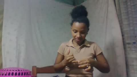 Snapshot of amandaaa25 chatting on 10.05.25 amandaaa25 online show from 10.05.25