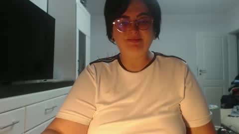 Snapshot of amandamuller1982 chatting on 04.19.26 Anda online show from 04.19.26