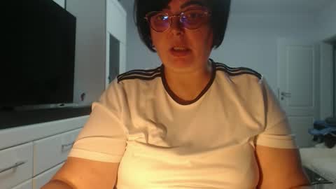 Snapshot of amandamuller1982 chatting on 04.21.26 Anda online show from 04.21.26