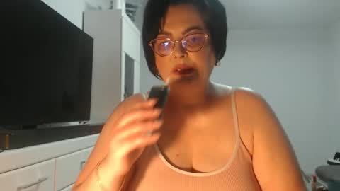 Snapshot of amandamuller1982 chatting on 05.12.26 Anda online show from 05.12.26